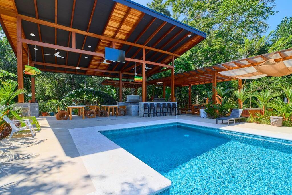 Casa Kristel - Exquisite Villa Getaway Puerto Viejo de Talamanca Luaran gambar